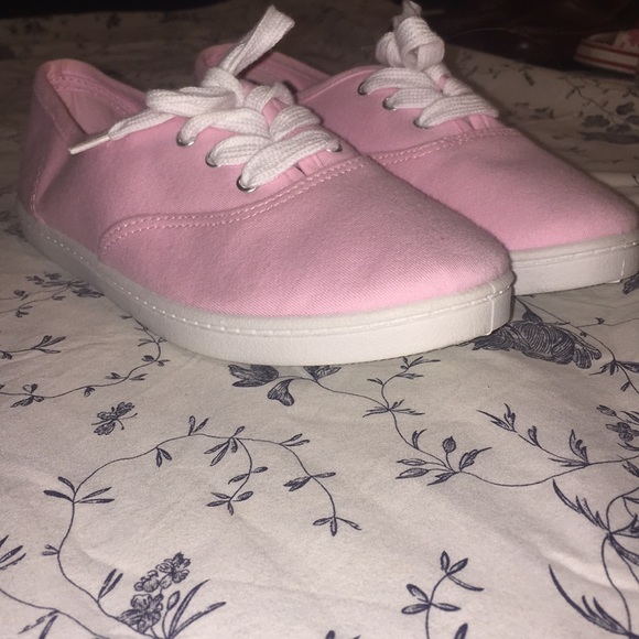 Forever 21 Shoes - Pink forever 21 tennis shoes (never been worn)